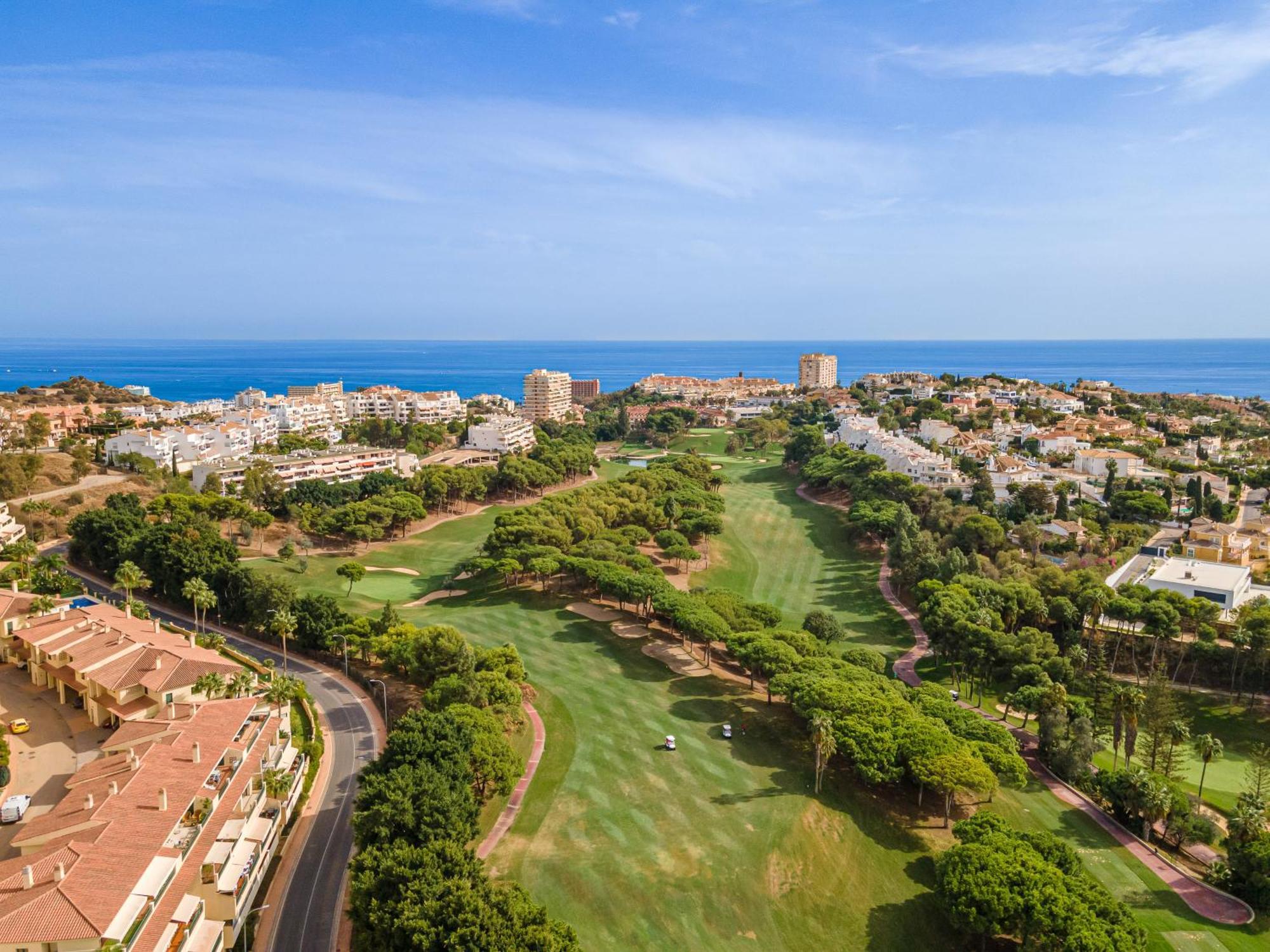 Fabulous Golf Front Apartment With Pool And Seaview 베날마데나코스타 외부 사진